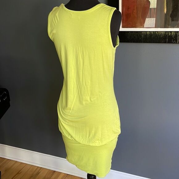 Venus light lime stretchy gathered scoop neck double banded hem tank midi. Med - Picture 4 of 5